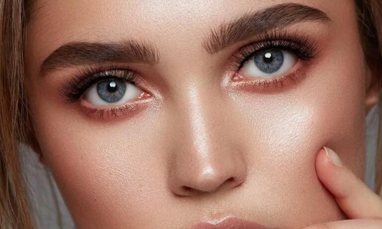 Welke nepwimpers passen bij jou? Het verschil tussen cluster lashes, individual lashes en strip lashes uitgelegd